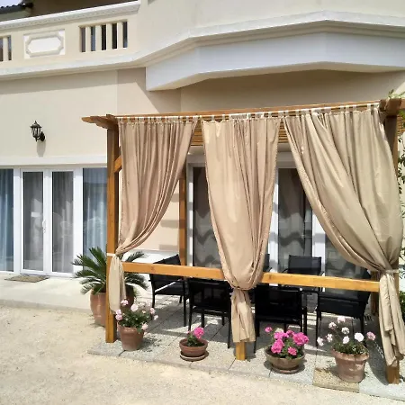 Villa Gregovica 2 Apartmani & Suit * Pula