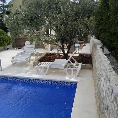 Villa Gregovica 2 Apartmani & Suit *