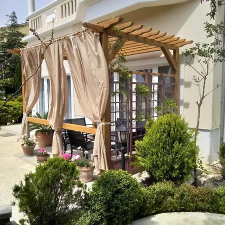 Apartment Villa Gregovica 2 Apartmani & Suit