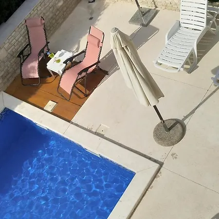 Villa Gregovica 2 Apartmani & Suit *