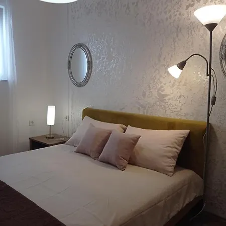 Villa Gregovica 2 Apartmani & Suit *